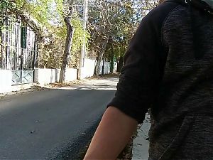 SEXY BLOWJOB OUTDOORS ON THE STREET